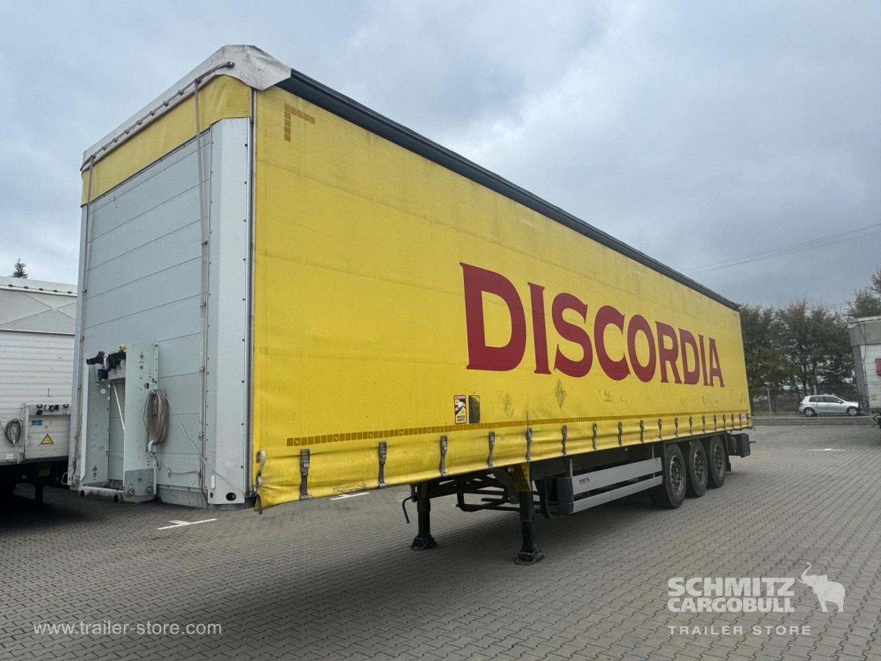 SCHMITZ Curtainsider Standard - Semirremolque lona: foto 1 SCHMITZ Curtainsider Standard - Semirremolque lona: foto 1