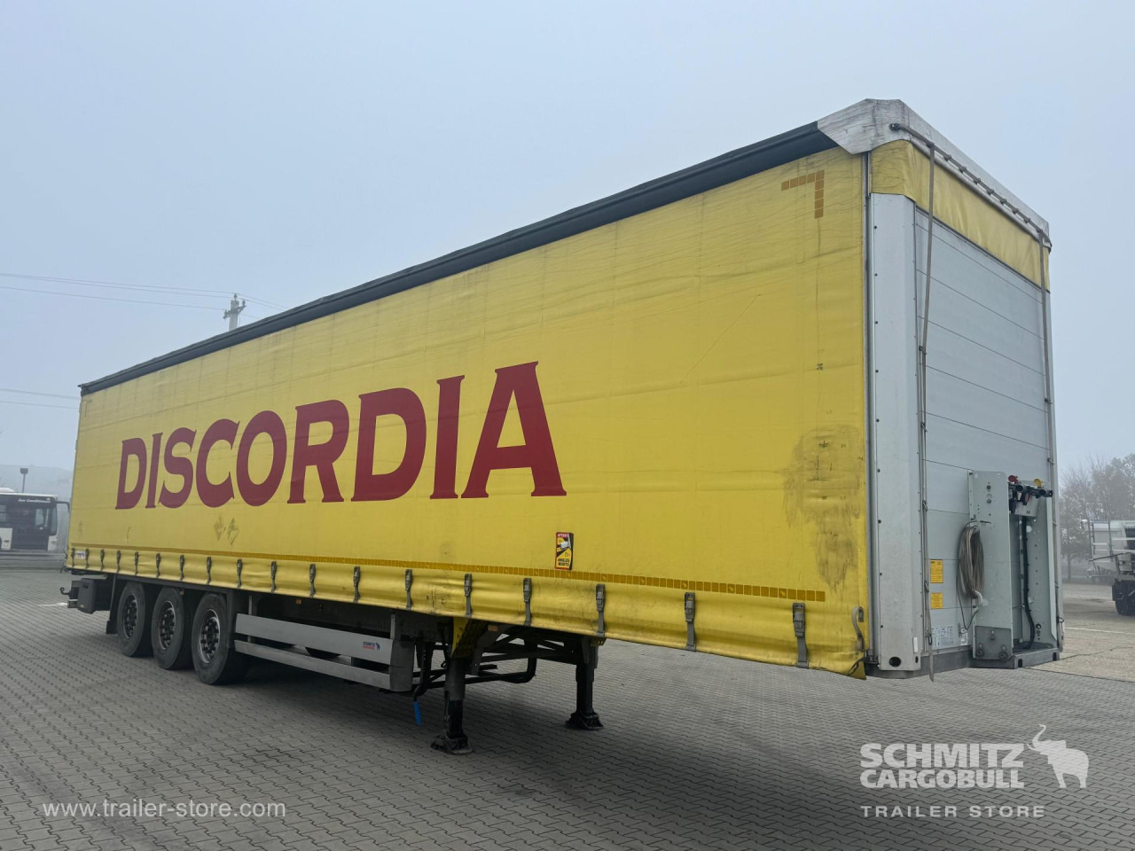 SCHMITZ Curtainsider Standard - Semirremolque lona: foto 1 SCHMITZ Curtainsider Standard - Semirremolque lona: foto 1