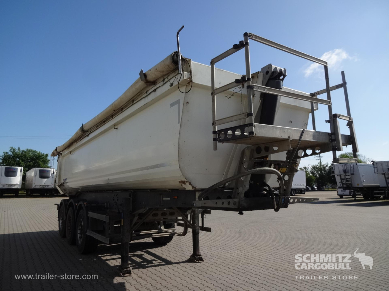 SCHMITZ Tipper Steel half pipe body 28m³ - Semirremolque volquete: foto 3 SCHMITZ Tipper Steel half pipe body 28m³ - Semirremolque volquete: foto 3