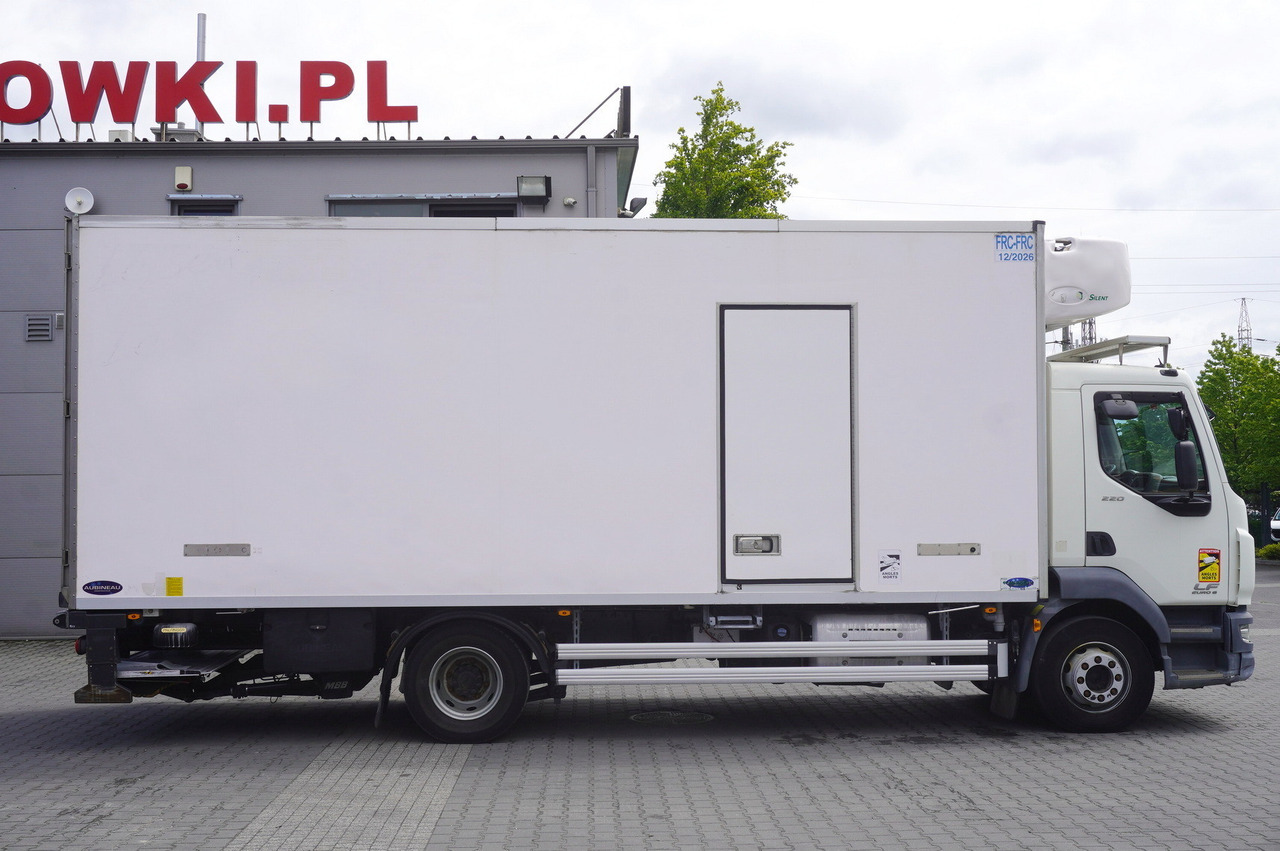 DAF LF 220 / Refrigerator 16 EPAL Multitemp / Carrier Supra 1150 MT / Palfinger 1500 kg - Camión frigorífico: foto 2 DAF LF 220 / Refrigerator 16 EPAL Multitemp / Carrier Supra 1150 MT / Palfinger 1500 kg - Camión frigorífico: foto 2