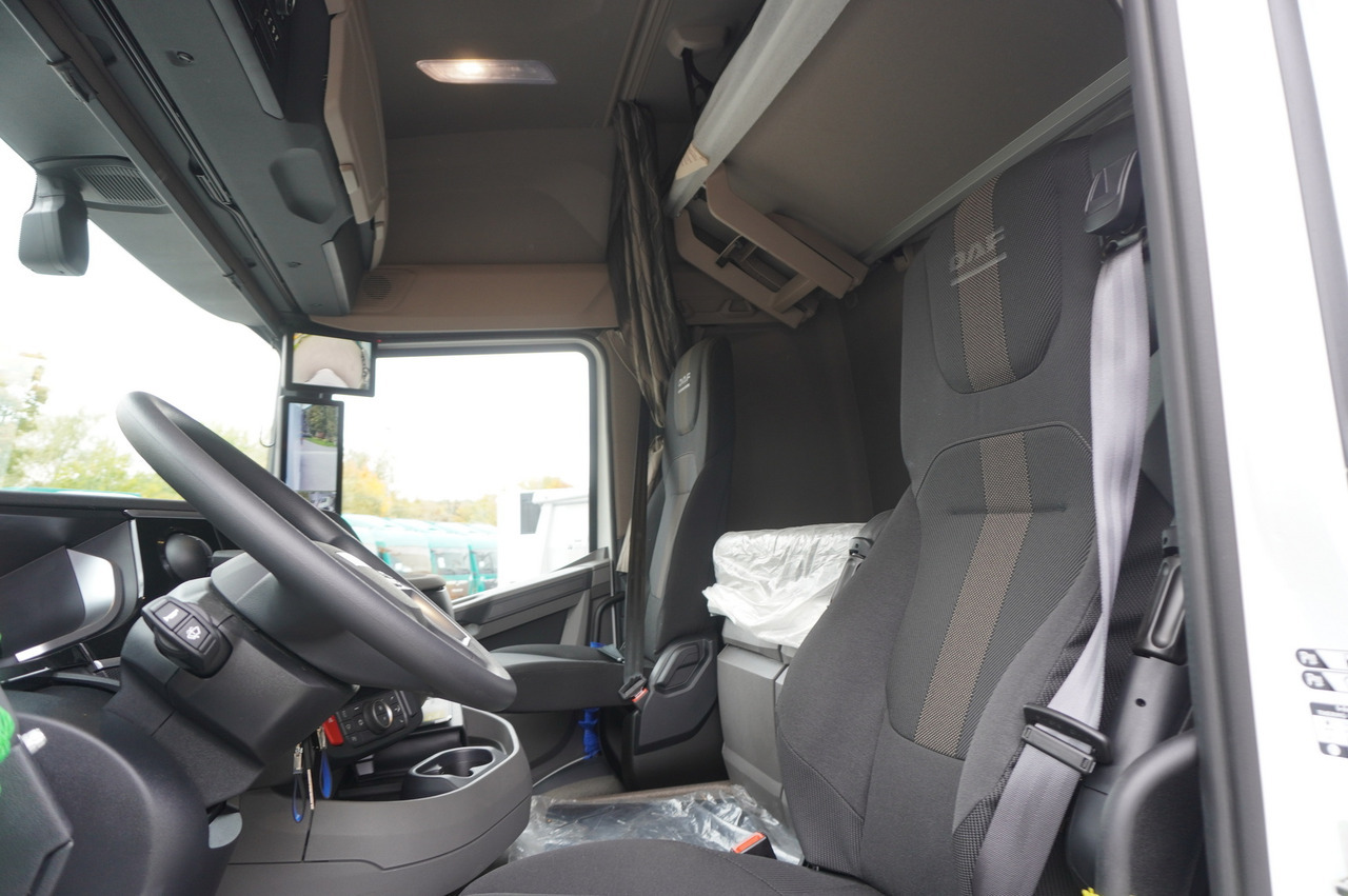 DAF NEW DAF XF 450 6x2 / 2025 / NEW Lamberet 18 EPAL Refrigerator / Carrier Supra 850 MT / Multitemperature / No mileage - Camión frigorífico: foto 3 DAF NEW DAF XF 450 6x2 / 2025 / NEW Lamberet 18 EPAL Refrigerator / Carrier Supra 850 MT / Multitemperature / No mileage - Camión frigorífico: foto 3