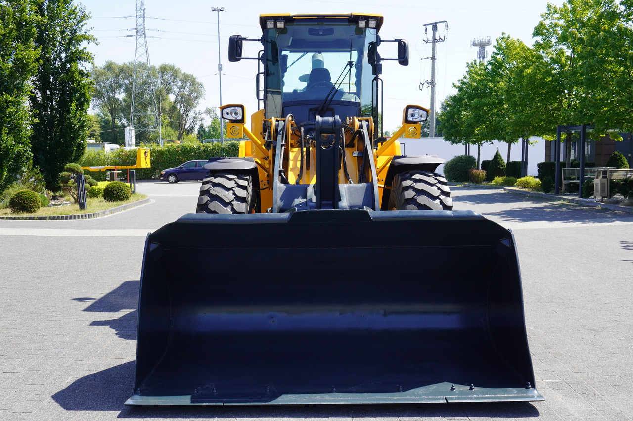 HYUNDAI HL940A articulated loader / year 2021 / weight 13.5t year of production 2021 - Cargadora de ruedas: foto 5 HYUNDAI HL940A articulated loader / year 2021 / weight 13.5t year of production 2021 - Cargadora de ruedas: foto 5
