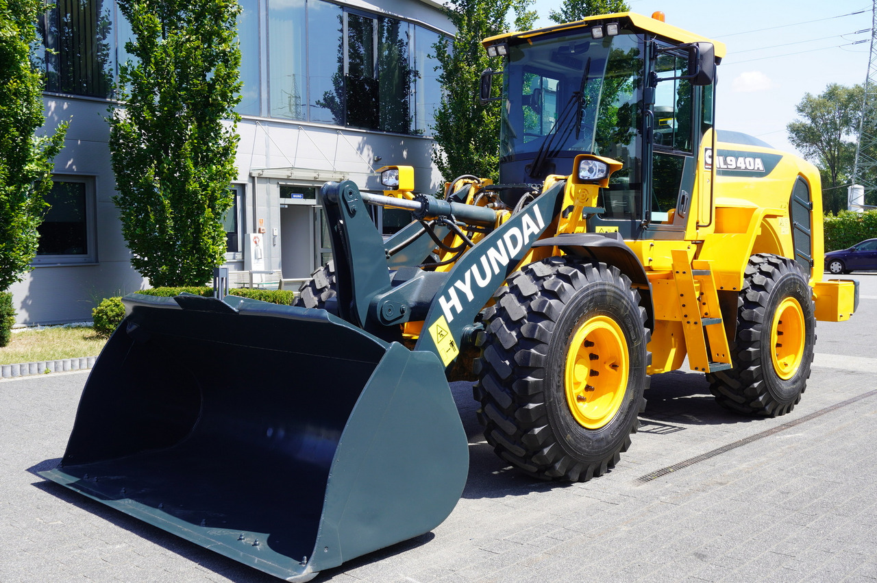 HYUNDAI HL940A articulated loader / year 2021 / weight 13.5t year of production 2021 - Cargadora de ruedas: foto 4 HYUNDAI HL940A articulated loader / year 2021 / weight 13.5t year of production 2021 - Cargadora de ruedas: foto 4