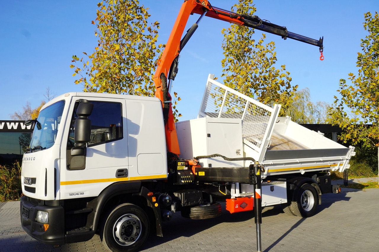 IVECO Eurocargo 120E18 Crane Palfinger / 3-way tipper / sleeper cab - Camión volquete, Camión grúa: foto 3 IVECO Eurocargo 120E18 Crane Palfinger / 3-way tipper / sleeper cab - Camión volquete, Camión grúa: foto 3