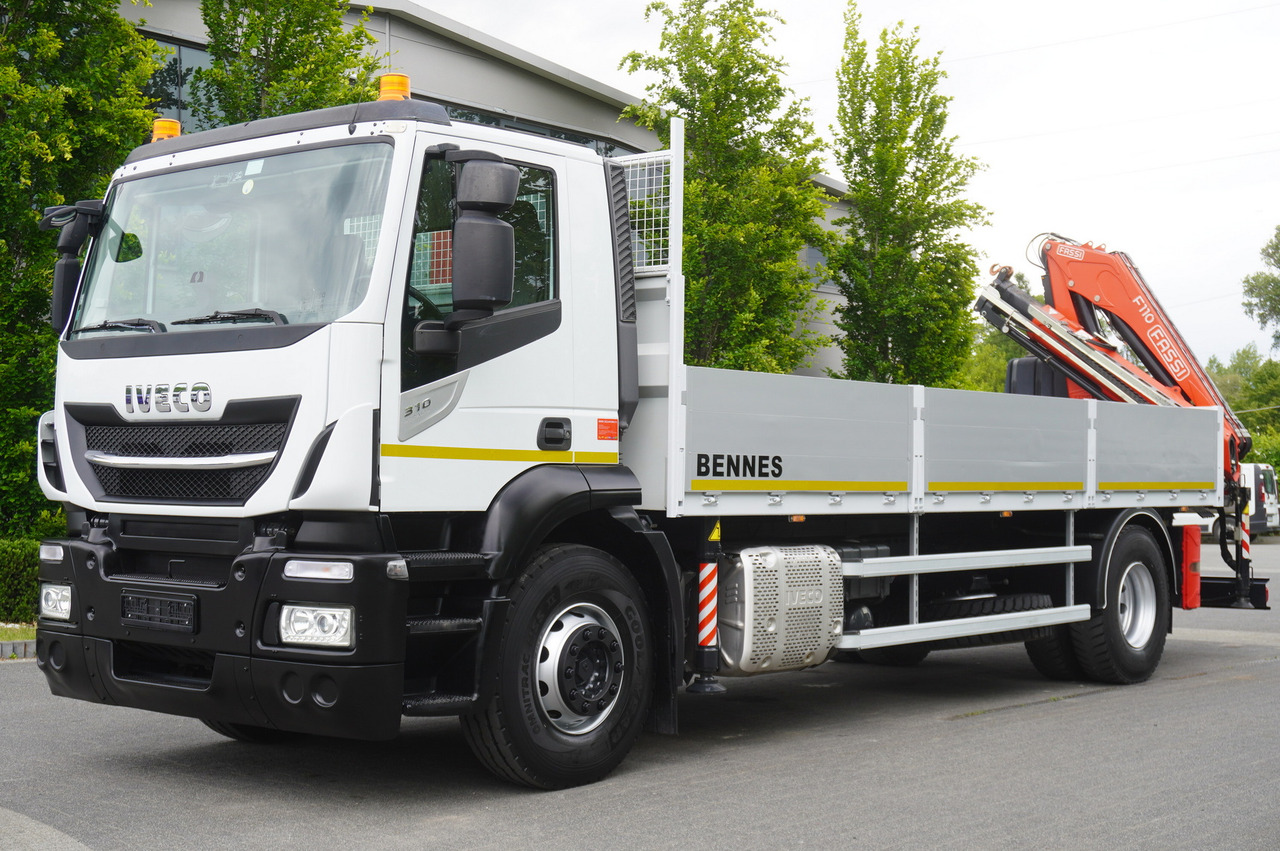 Iveco Stralis 310 / 34 tho km !!! / FASSI 4 Tons 400 MTH! / Flatbed - Camión grúa, Camión grúa: foto 4 Iveco Stralis 310 / 34 tho km !!! / FASSI 4 Tons 400 MTH! / Flatbed - Camión grúa, Camión grúa: foto 4