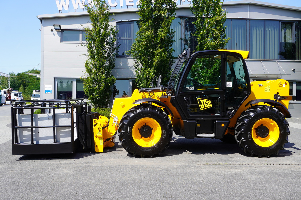 JCB 535-95 / 3.5 T / range 9.5 m / joystick - Manipulador telescópico: foto 2 JCB 535-95 / 3.5 T / range 9.5 m / joystick - Manipulador telescópico: foto 2