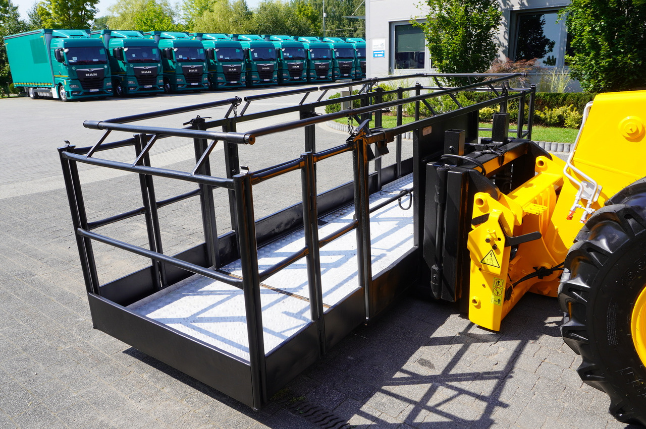 Manipulador telescópico JCB 535-95 / 3.5 T / range 9.5 m / joystick: foto 19 Manipulador telescópico JCB 535-95 / 3.5 T / range 9.5 m / joystick: foto 19