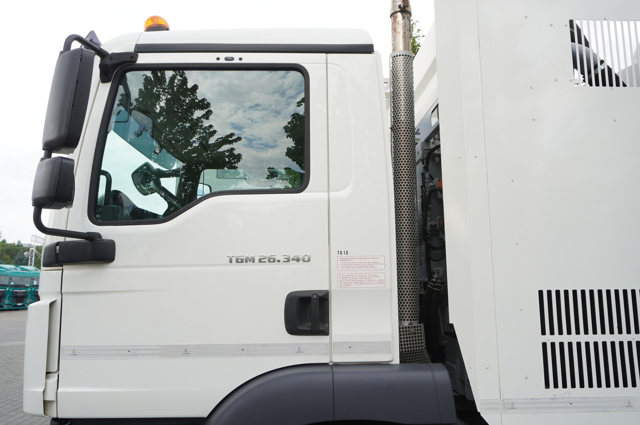 Limpieza de alcantarillado MAN TGM 26.340 E6 / RIVARD sewage cleaner 11.8 m3 / 170 tho. km / steered axle: foto 24