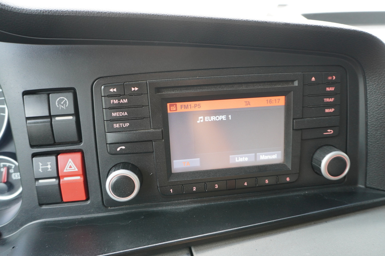 Limpieza de alcantarillado MAN TGM 26.340 E6 / RIVARD sewage cleaner 11.8 m3 / 170 tho. km / steered axle: foto 30