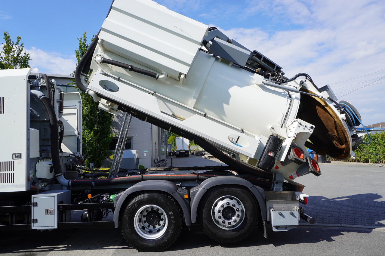 Limpieza de alcantarillado MAN TGM 26.340 E6 / RIVARD sewage cleaner 11.8 m3 / 170 tho. km / steered axle: foto 15