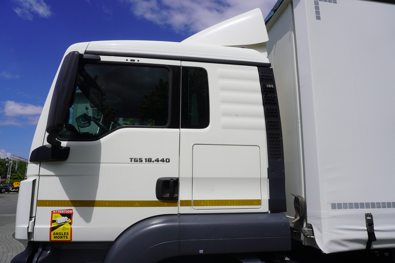 Camión lona MAN TGS 18.440 / 19 EPAL curtainsider / Sleeper cab: foto 17
