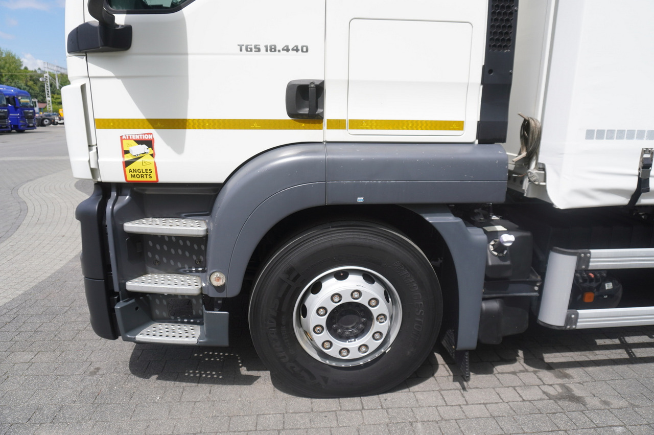 Camión lona MAN TGS 18.440 / 19 EPAL curtainsider / Sleeper cab: foto 16