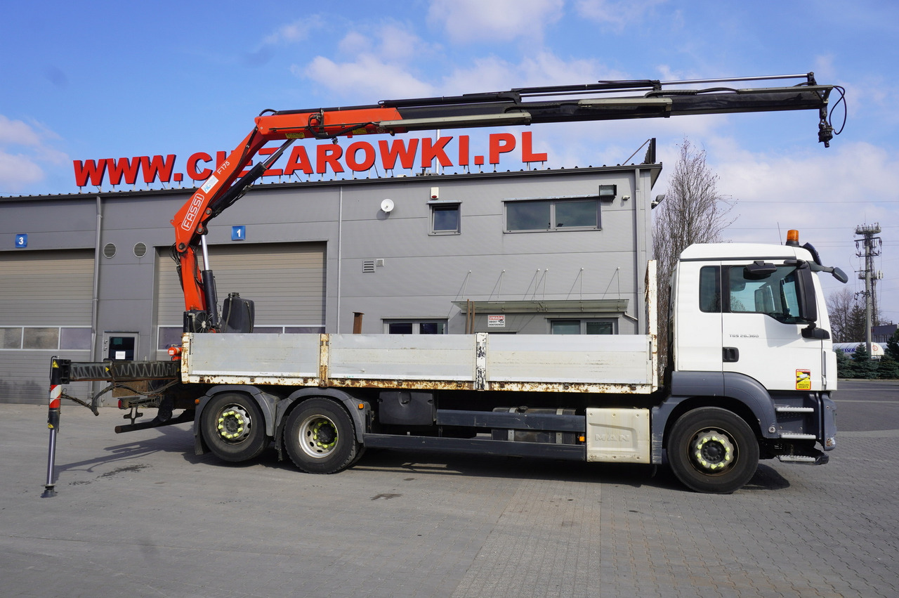 MAN TGS 26.360 Flatbed / Fassi F175 7.7 T / steered 3rd axle - Camión caja abierta, Camión grúa: foto 4 MAN TGS 26.360 Flatbed / Fassi F175 7.7 T / steered 3rd axle - Camión caja abierta, Camión grúa: foto 4