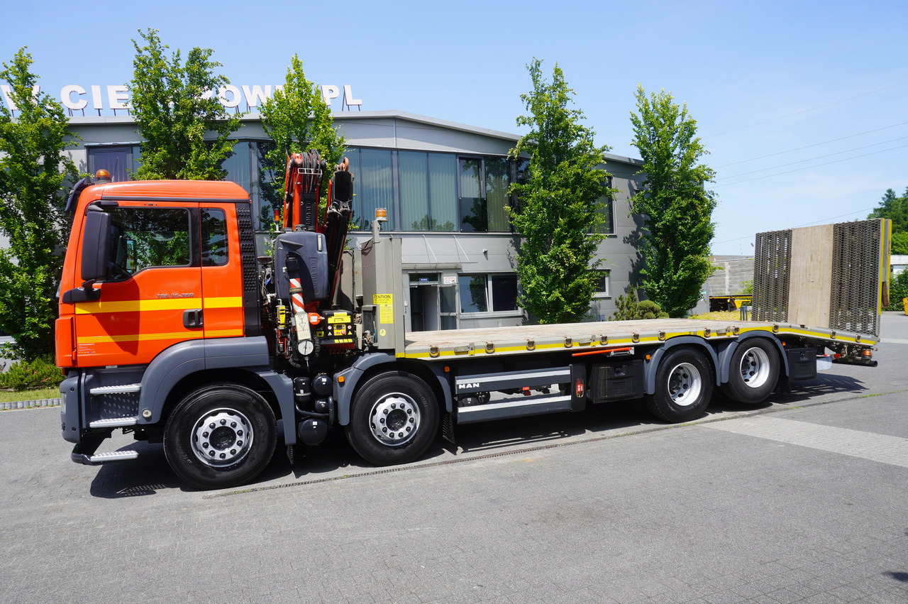 MAN TGS 35.360 E6 8x2 / FASSI F235 crane / 6.5 T cap. / 8.3 m reach - Camión grúa: foto 4 MAN TGS 35.360 E6 8x2 / FASSI F235 crane / 6.5 T cap. / 8.3 m reach - Camión grúa: foto 4