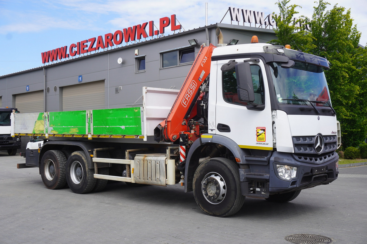 MERCEDES-BENZ AROCS 2633 6x4 / 5.5 T crane FASSI F135 / Tipper 15 EPAL - Camión caja abierta, Camión grúa: foto 3 MERCEDES-BENZ AROCS 2633 6x4 / 5.5 T crane FASSI F135 / Tipper 15 EPAL - Camión caja abierta, Camión grúa: foto 3