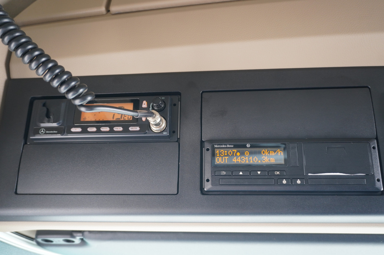 Camión portavehículos MERCEDES-BENZ Actros 1840 E6 4×2 / NEW Tow Truck platform 9.25 m / Lounge cabin: foto 22