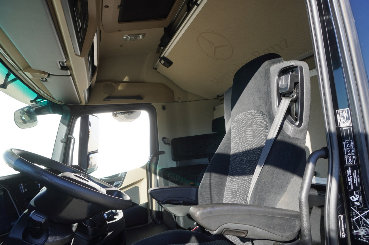 Camión portavehículos MERCEDES-BENZ Actros 1840 E6 4×2 / NEW Tow Truck platform 9.25 m / Lounge cabin: foto 21