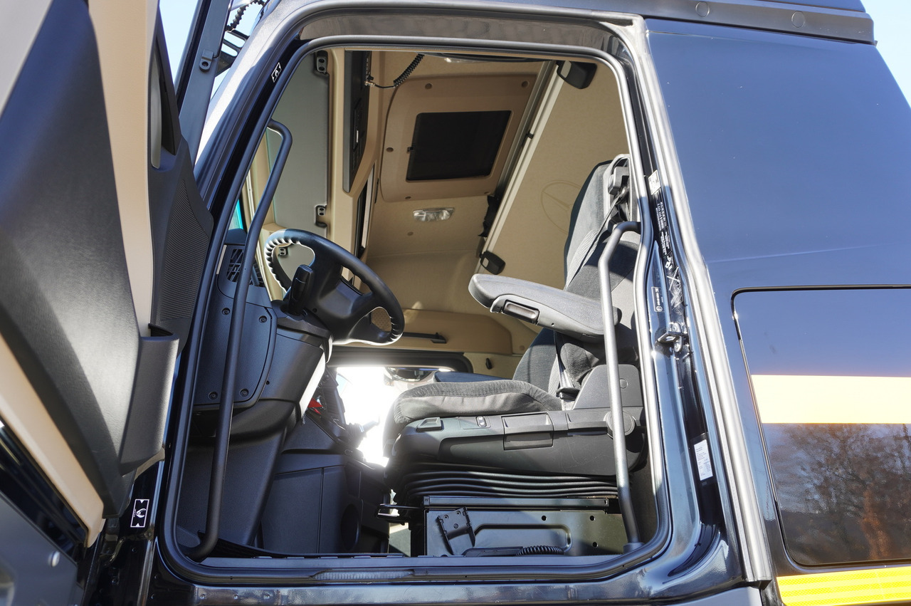 Camión portavehículos MERCEDES-BENZ Actros 1840 E6 4×2 / NEW Tow Truck platform 9.25 m / Lounge cabin: foto 20