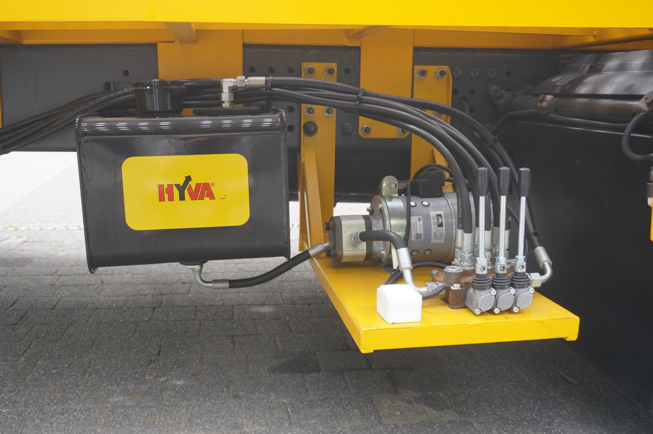 Camión portavehículos MERCEDES-BENZ Actros 2542 / NEW tow truck / steered 3rd axle: foto 15 Camión portavehículos MERCEDES-BENZ Actros 2542 / NEW tow truck / steered 3rd axle: foto 15