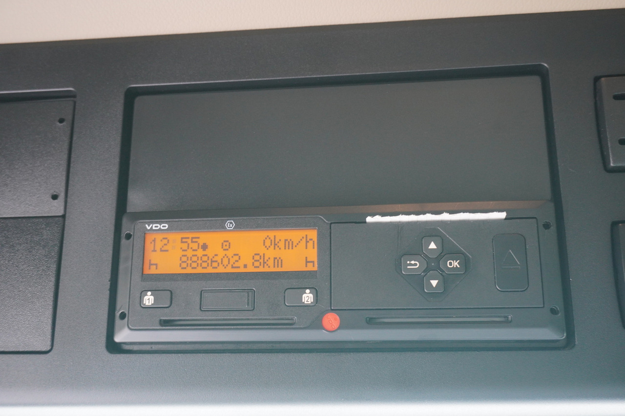 Camión portavehículos MERCEDES-BENZ Actros 2542 / NEW tow truck / steered 3rd axle: foto 23 Camión portavehículos MERCEDES-BENZ Actros 2542 / NEW tow truck / steered 3rd axle: foto 23