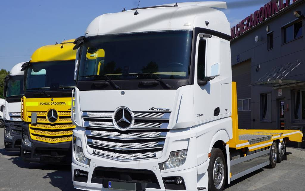 MERCEDES-BENZ Actros 2543 MP4 E6 6×2 / NEW TOW TRUCK year 2023 - Grua de remolque autos: foto 2 MERCEDES-BENZ Actros 2543 MP4 E6 6×2 / NEW TOW TRUCK year 2023 - Grua de remolque autos: foto 2