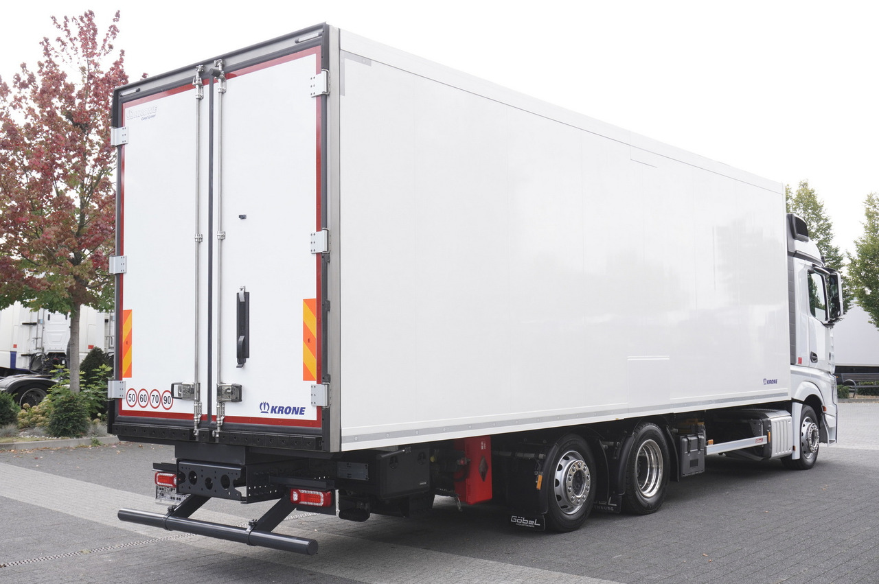 MERCEDES-BENZ Actros 2545 MP5 6×2 E6 / KRONE REFRIGERATOR 40 pallets Bitemperature Doppelstock / high 2.7m - Camión frigorífico: foto 4 MERCEDES-BENZ Actros 2545 MP5 6×2 E6 / KRONE REFRIGERATOR 40 pallets Bitemperature Doppelstock / high 2.7m - Camión frigorífico: foto 4