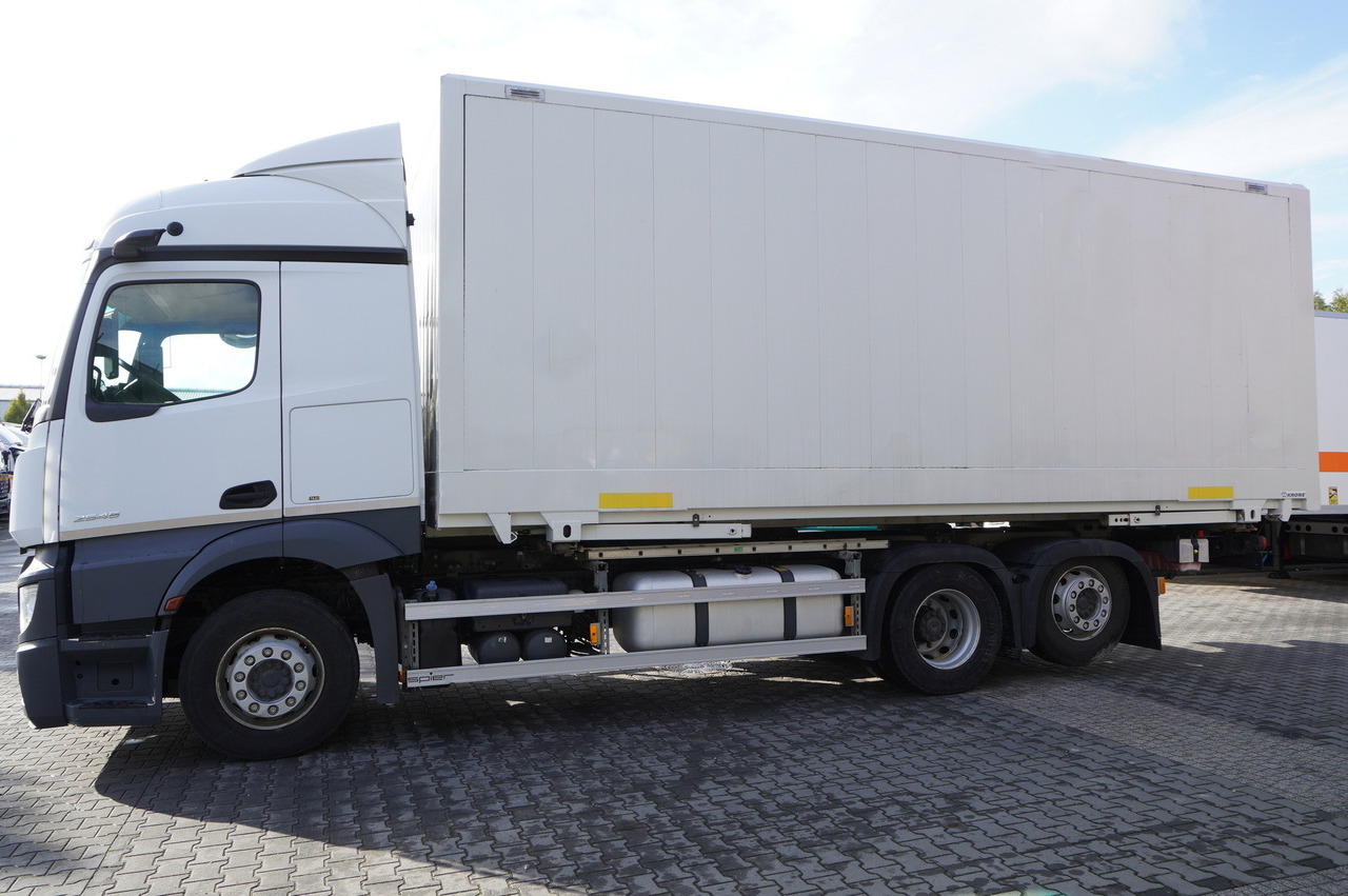 MERCEDES-BENZ Actros 2545 MP5 / KRONE 18 EPAL box body / ADR AT - Camión frigorífico: foto 5 MERCEDES-BENZ Actros 2545 MP5 / KRONE 18 EPAL box body / ADR AT - Camión frigorífico: foto 5