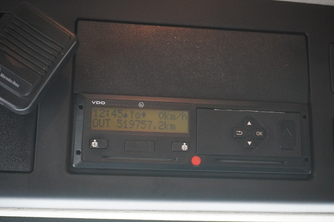 Camión caja abierta MERCEDES-BENZ Actros 3563 8x4 / Tipper for grain 20 t load capacity: foto 26 Camión caja abierta MERCEDES-BENZ Actros 3563 8x4 / Tipper for grain 20 t load capacity: foto 26