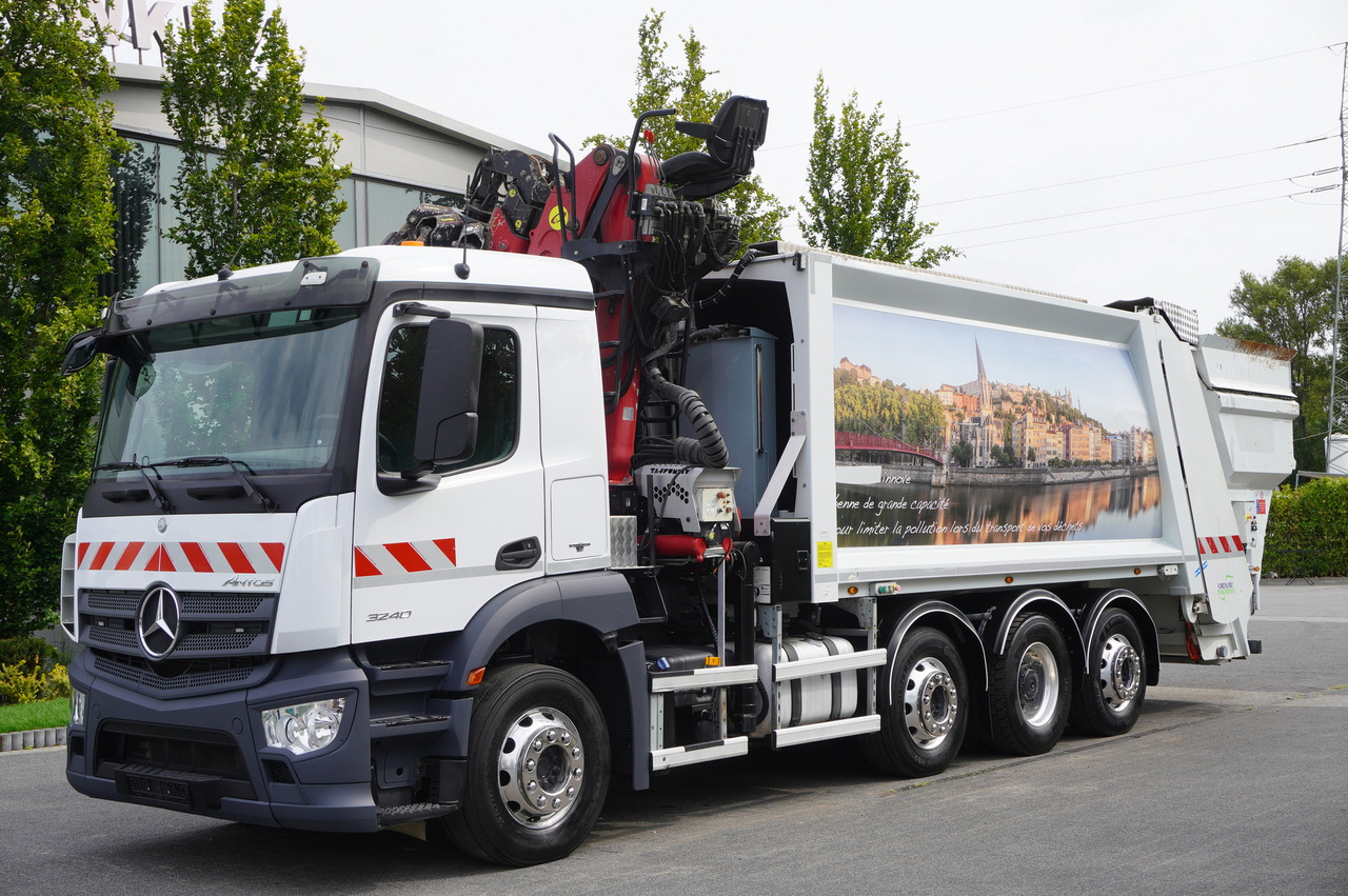 MERCEDES-BENZ Antos 3240 8x2 / Tajfun 5T crane / Farid Industries garbage truck/ 3 steered axles - Camión grúa: foto 3 MERCEDES-BENZ Antos 3240 8x2 / Tajfun 5T crane / Farid Industries garbage truck/ 3 steered axles - Camión grúa: foto 3