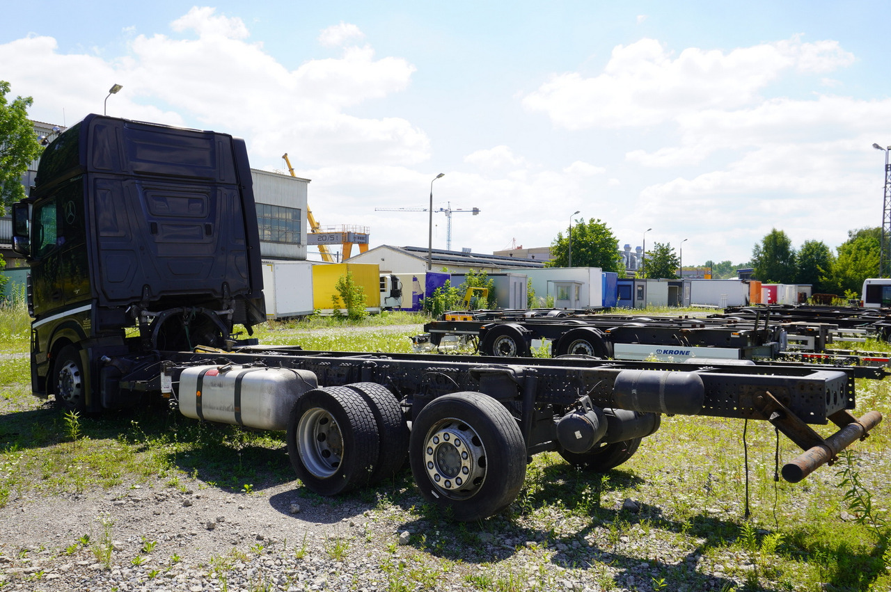 MERCEDES-BENZ Actros 2545 GIGA / without engine - Piezas de recambio: foto 3 MERCEDES-BENZ Actros 2545 GIGA / without engine - Piezas de recambio: foto 3