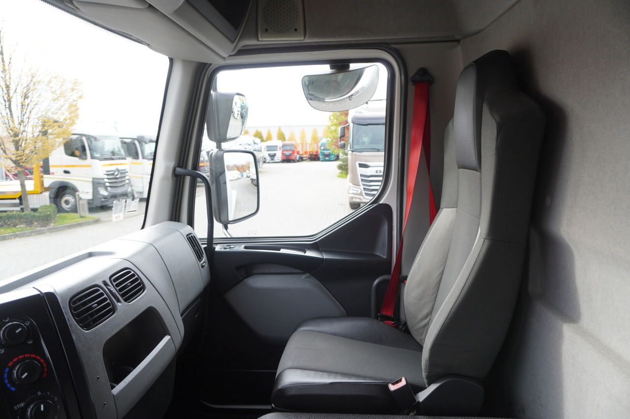 Grua de remolque autos RENAULT D16 / NEW Tow truck 7.7 m / 170 tho. km: foto 28