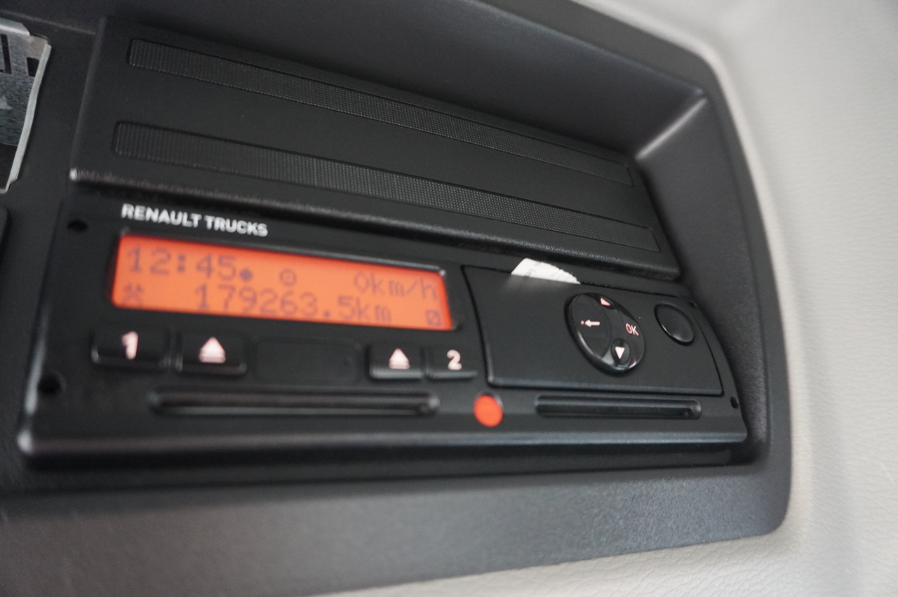 Grua de remolque autos RENAULT D16 / NEW Tow truck 7.7 m / 170 tho. km: foto 24