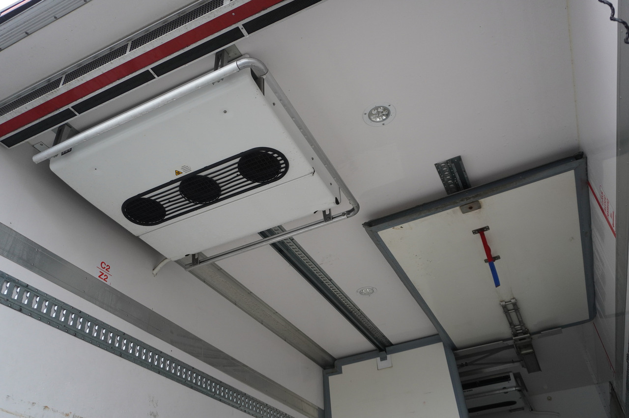 Camión frigorífico SCANIA P280 4x2 E6 / Lamberet 16 EPAL refrigerator / Multitemperature / Thermoking T-800R / 3 units: foto 15 Camión frigorífico SCANIA P280 4x2 E6 / Lamberet 16 EPAL refrigerator / Multitemperature / Thermoking T-800R / 3 units: foto 15