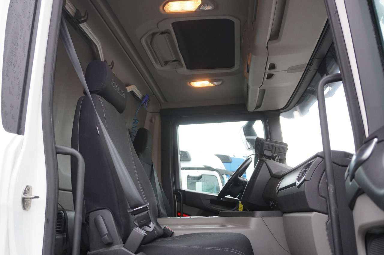 Camión frigorífico SCANIA P280 4x2 E6 / Lamberet 16 EPAL refrigerator / Multitemperature / Thermoking T-800R / 3 units: foto 29 Camión frigorífico SCANIA P280 4x2 E6 / Lamberet 16 EPAL refrigerator / Multitemperature / Thermoking T-800R / 3 units: foto 29