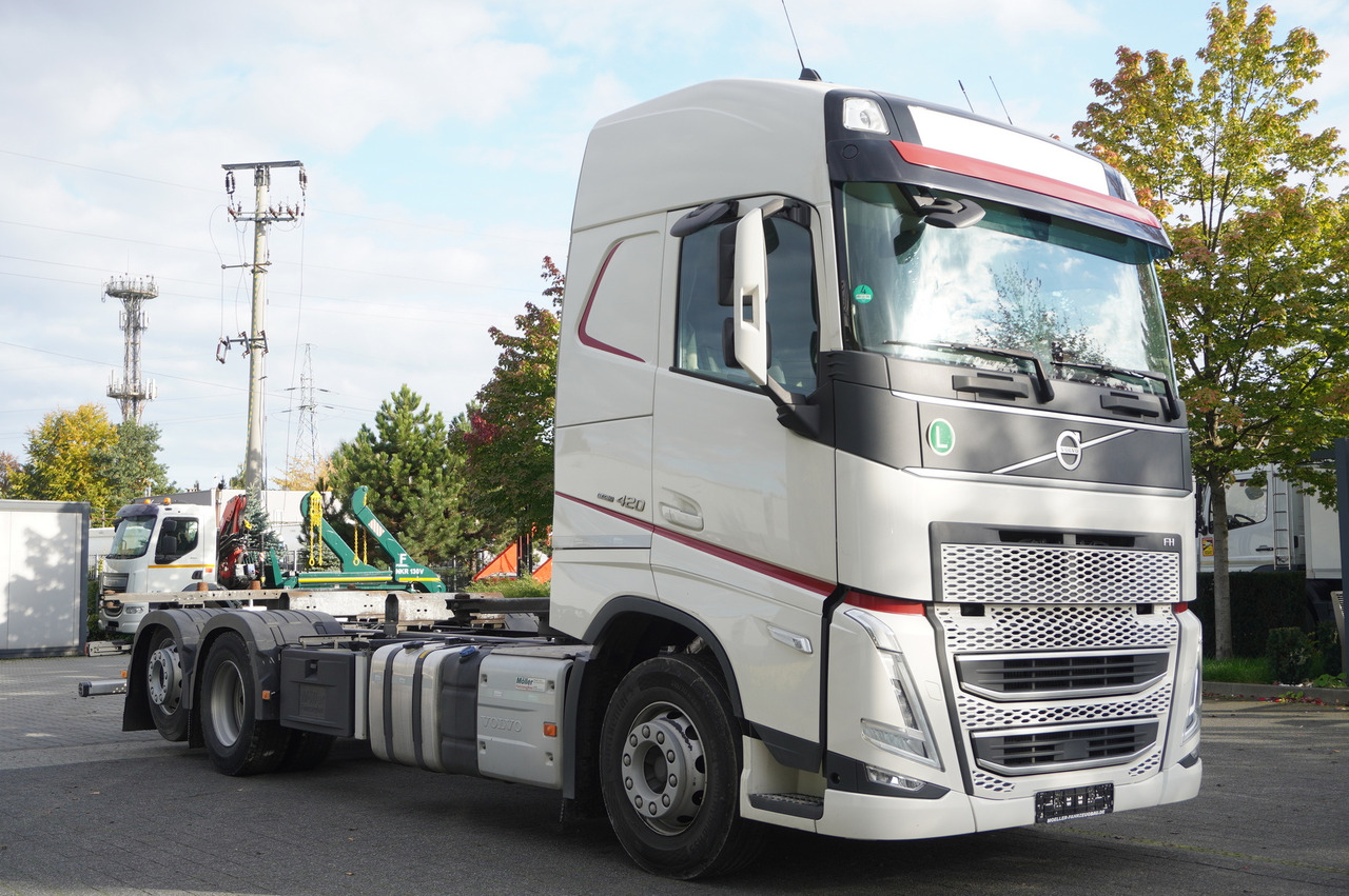 VOLVO FH 420 6x2 / BDF / 2022 - Camión portacontenedore/ Intercambiable: foto 5 VOLVO FH 420 6x2 / BDF / 2022 - Camión portacontenedore/ Intercambiable: foto 5