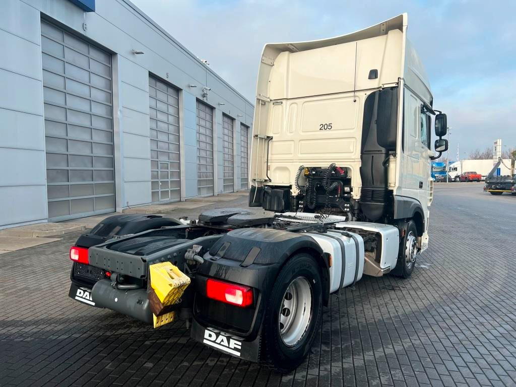 DAF XF 480 FT SSC Retarder Standklima 2xTank 1.185L - Cabeza tractora: foto 4 DAF XF 480 FT SSC Retarder Standklima 2xTank 1.185L - Cabeza tractora: foto 4
