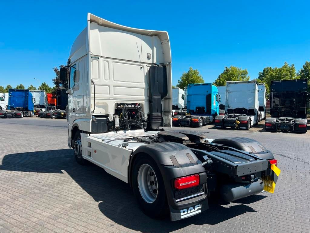DAF XF 480 FT SSC Retarder Standklima Mikrowelle - Cabeza tractora: foto 3 DAF XF 480 FT SSC Retarder Standklima Mikrowelle - Cabeza tractora: foto 3