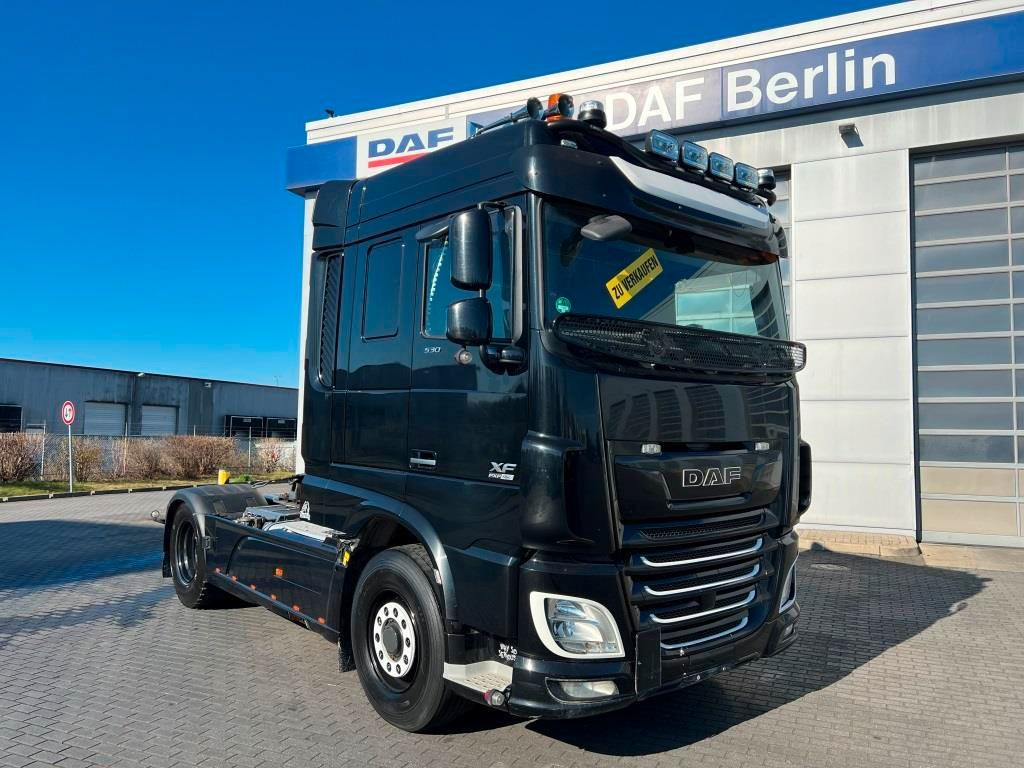 Cabeza tractora DAF XF 530 FT SC 4x4 PXP Intarder Kipphydraulik: foto 1