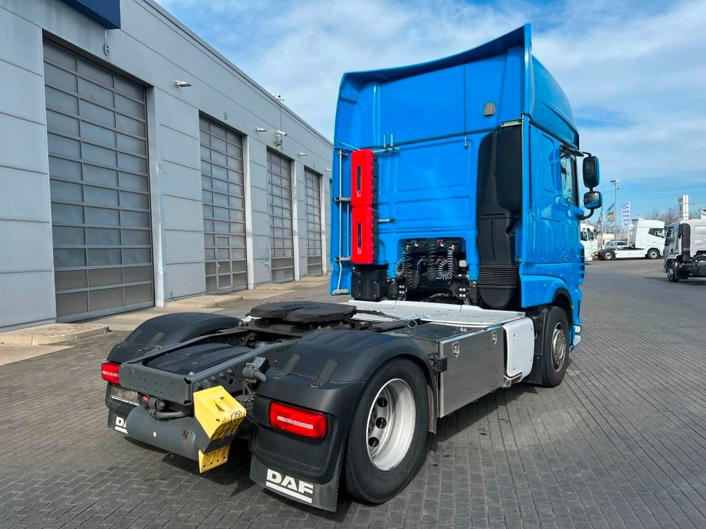 DAF XF 530 FT SSC Retarder Standklima Navigation - Cabeza tractora: foto 4 DAF XF 530 FT SSC Retarder Standklima Navigation - Cabeza tractora: foto 4