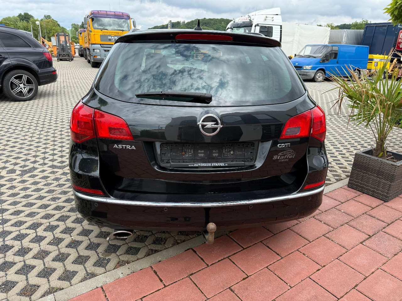 Opel Astra Sports Tourer 2.0 CDTI Sport 1 Hand - Coche familiar: foto 4 Opel Astra Sports Tourer 2.0 CDTI Sport 1 Hand - Coche familiar: foto 4