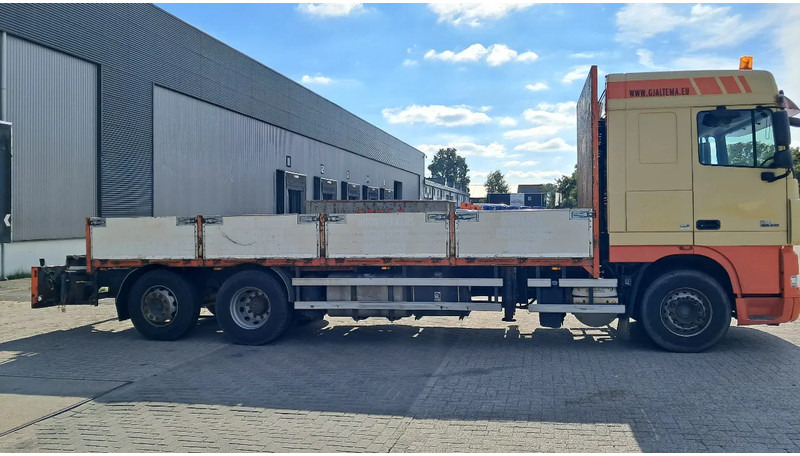 DAF XF 105 410 Spacecab 6x2 Euro 5 - Camión caja abierta: foto 4 DAF XF 105 410 Spacecab 6x2 Euro 5 - Camión caja abierta: foto 4