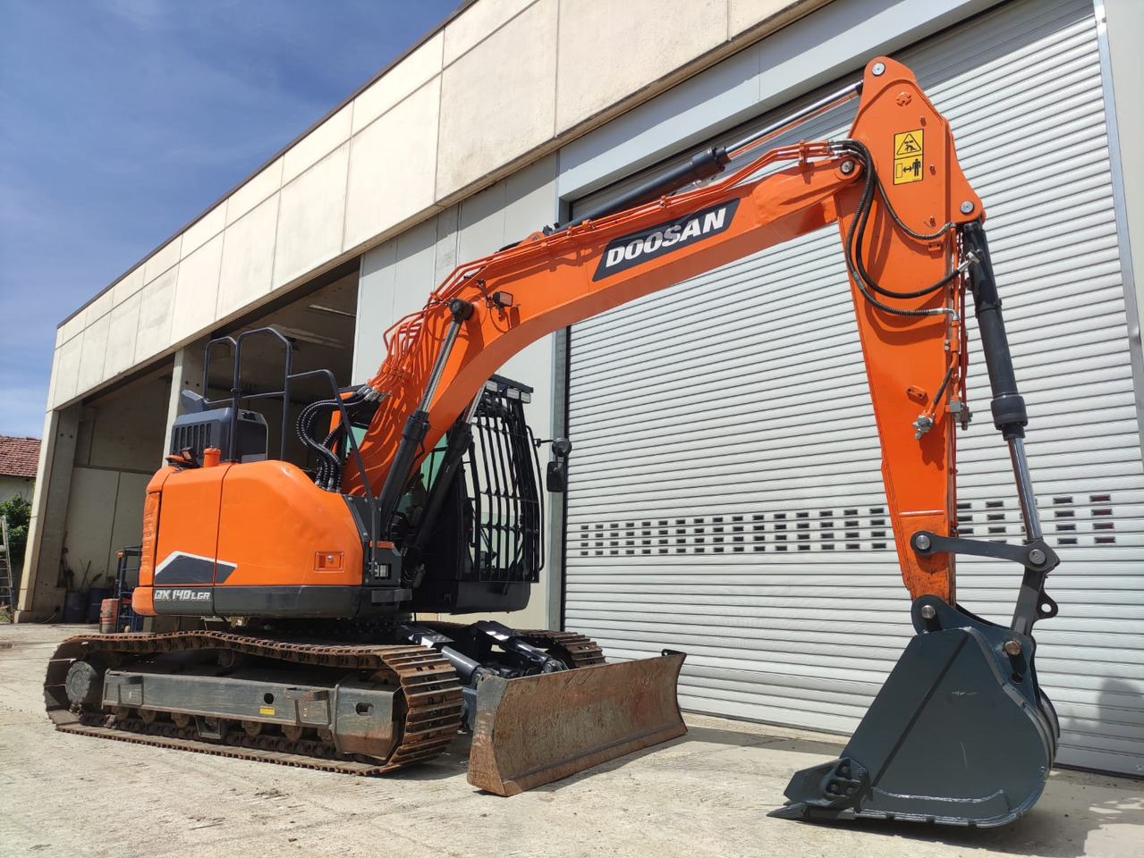 DOOSAN DX140LCR-7 - Excavadora de cadenas: foto 3 DOOSAN DX140LCR-7 - Excavadora de cadenas: foto 3