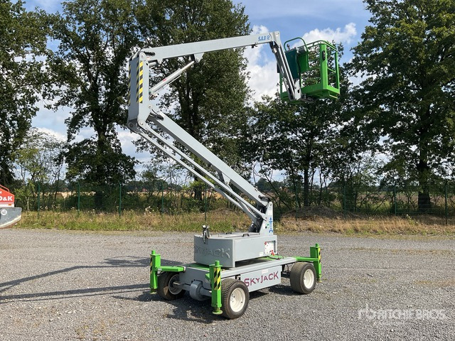 2000 Skyjack SJ12 2WD Electric Articulating Boom Lift - Plataforma articulada: foto 1 2000 Skyjack SJ12 2WD Electric Articulating Boom Lift - Plataforma articulada: foto 1