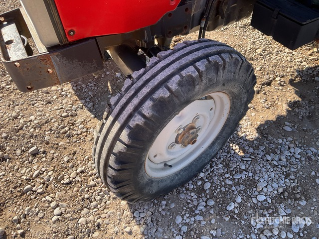 1997 Massey Ferguson 374S 2WD Tractor - Tractor: foto 4 1997 Massey Ferguson 374S 2WD Tractor - Tractor: foto 4