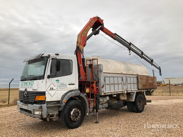 1998 Mercedes-Benz Atego 1823 1998 Palfinger PK14080 5640 kg ... Dump Truck with Crane - Camión volquete: foto 1 1998 Mercedes-Benz Atego 1823 1998 Palfinger PK14080 5640 kg ... Dump Truck with Crane - Camión volquete: foto 1