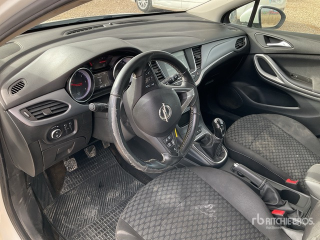 2019 Opel Astra Sports Tourer 1.6CDTI Selective Automobile - Coche: foto 4 2019 Opel Astra Sports Tourer 1.6CDTI Selective Automobile - Coche: foto 4