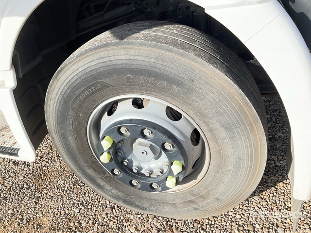 2013 Iveco AD260S27Y 6x2 Cab and Chassis - Otros maquinaria: foto 4 2013 Iveco AD260S27Y 6x2 Cab and Chassis - Otros maquinaria: foto 4