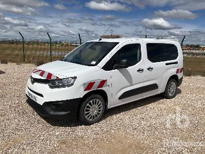 TOYOTA PROACE CITY VER 5 - Coche: foto 1 TOYOTA PROACE CITY VER 5 - Coche: foto 1