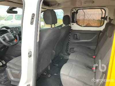 Furgón TOYOTA PROACE: foto 16
