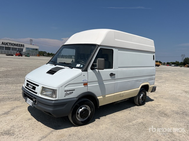 1998 Iveco Daily 30-8 Basic 4x4 Van Truck - Furgón: foto 2 1998 Iveco Daily 30-8 Basic 4x4 Van Truck - Furgón: foto 2